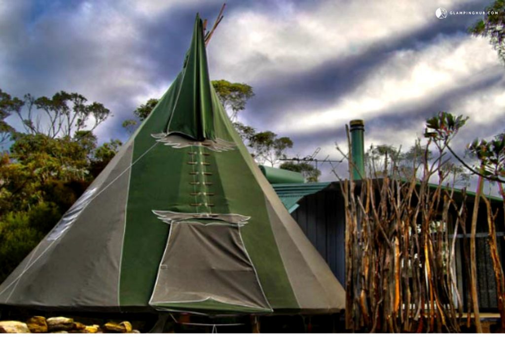 Romantic Couples Tipi Nestled in the Blue Mountains, Australia - Glamping Hub